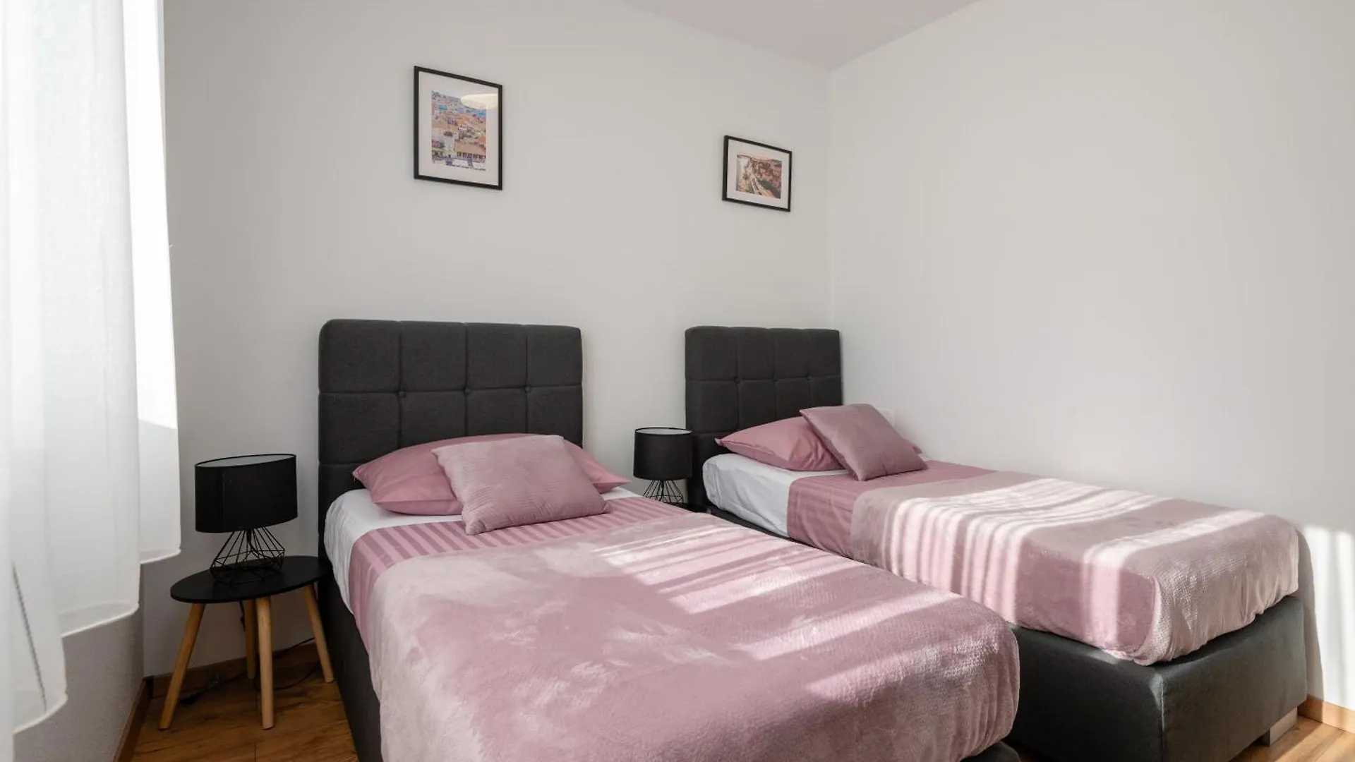 Apartment Ivi Trogir 0*,